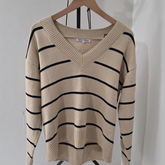 Reformation sienna cotton sweater - Picture 2 of 6